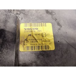 Recambio de faro derecho para volvo s40 ii (544) 2.0 d referencia OEM IAM 0301198202 30698874 