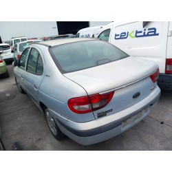تفكيك Renault megane I classic (LA0/1_) 1.6 Gasolina من عام 2000 بمحرك K7M 704