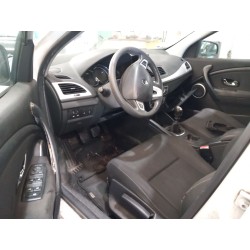 تفكيك Renault megane III hatchback (BZ0/1_, B3_) 1.5 dCi (BZ0C) Diesel من عام 2012 بمحرك K9K 636