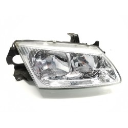 Recambio de faro derecho para nissan almera tino (v10) 1.8 referencia OEM IAM   