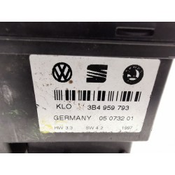 Recambio de mando elevalunas delantero izquierdo para volkswagen passat b5 (3b2) 1.9 tdi referencia OEM IAM 3B4959793  