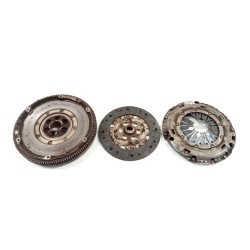 Recambio de kit de embrague para seat leon (1p1) 1.9 tdi referencia OEM IAM 03G147025G  