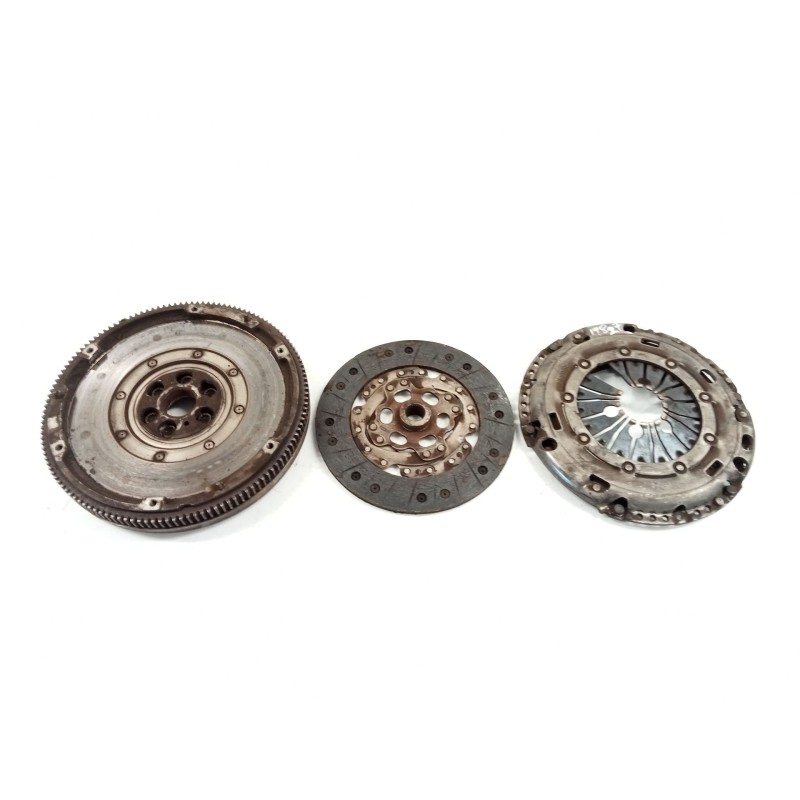 Recambio de kit de embrague para seat leon (1p1) 1.9 tdi referencia OEM IAM 03G147025G  
