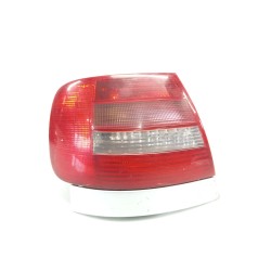 Feu arrière gauche Audi A4 B5 (8D2) | Desguace Becerril