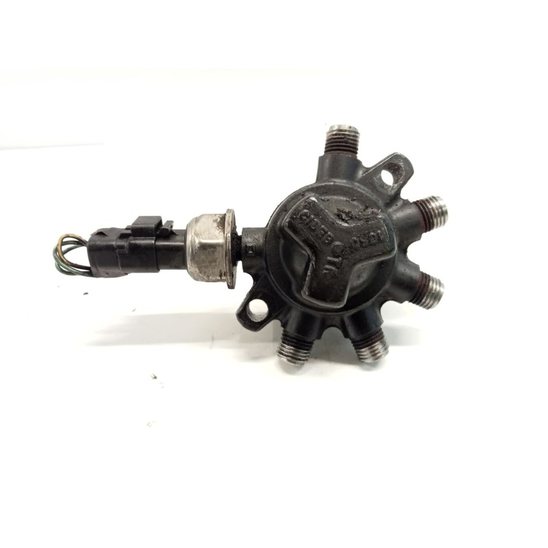 Rampe d'injection Ford Focus berlina (cak) | Desguace Becerril