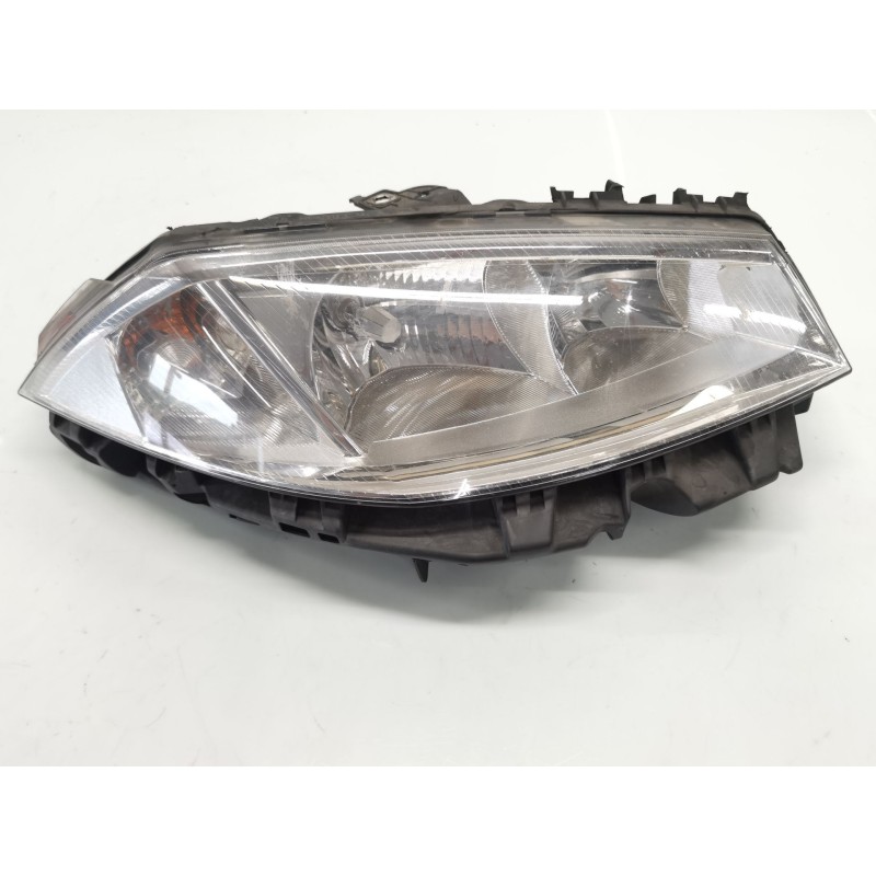 Right headlight Renault Megane II Coupé-cabriolet (EM0/1_) | Becerril Scrap Yard