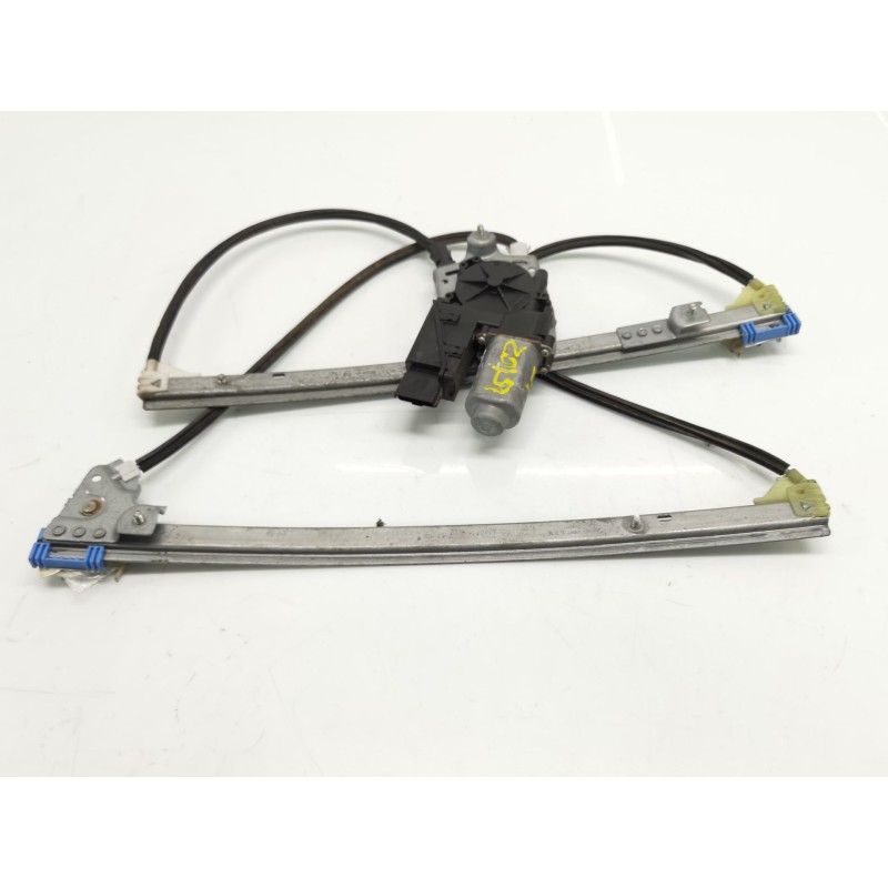 Recambio de elevalunas delantero izquierdo para renault laguna ii (bg0/1_) 1.6 16v (bg0a, bg0l) referencia OEM IAM 402084  