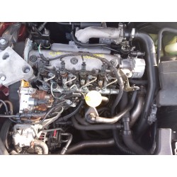 تفكيك Renault laguna II grandtour (KG0/1_) 1.9 dCi (KG0G) Diesel من عام 2004 بمحرك F9Q 670,F9Q 674,F9Q 750