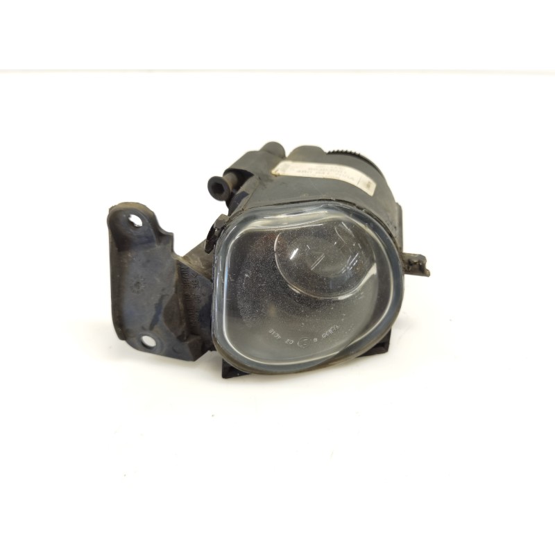 Recambio de faro antiniebla derecho para audi a6 berlina (4b2) 2.5 tdi referencia OEM IAM 4B0941700A Recambio de faro antiniebla derecho para audi a6 berlina (4b2) 2.5 tdi referencia OEM IAM 4B0941700A