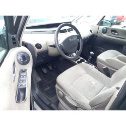 تفكيك Renault espace IV (JK0/1_) 1.9 dCi (JK0U, JK0G) Diesel من عام 2003 بمحرك F9Q 680,F9Q 820,F9Q 826