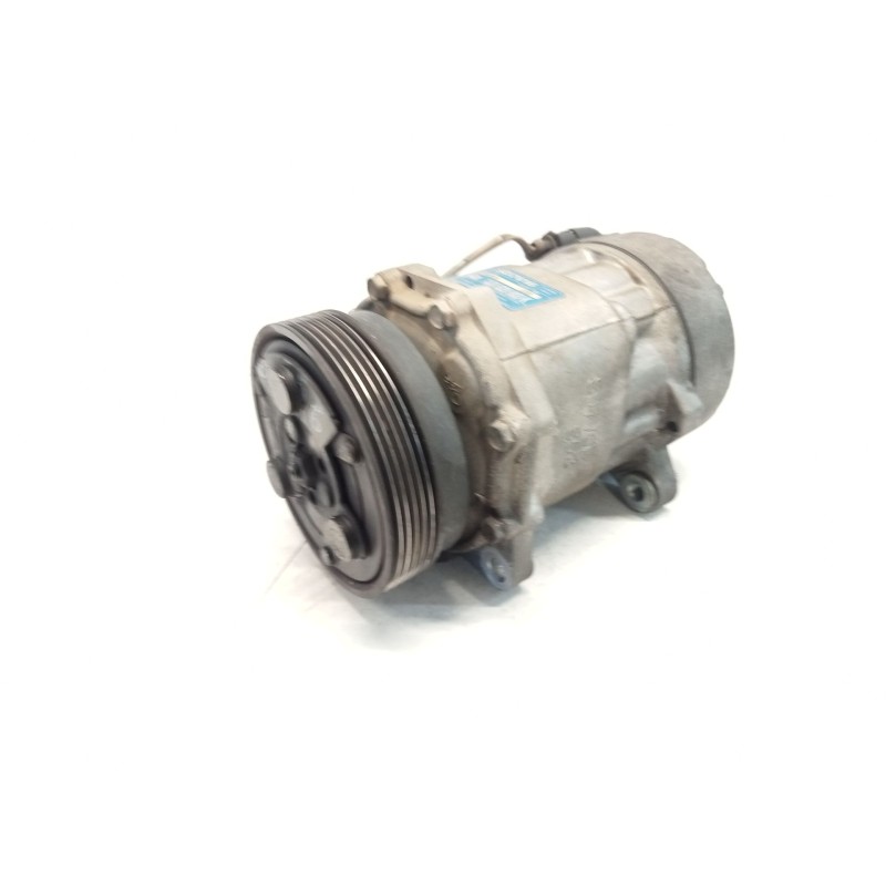 Air conditioning compressor Seat Leon (1M1) | Becerril Scrap Yard Air conditioning compressor Seat Leon (1M1) | Becerril Scrap Yard