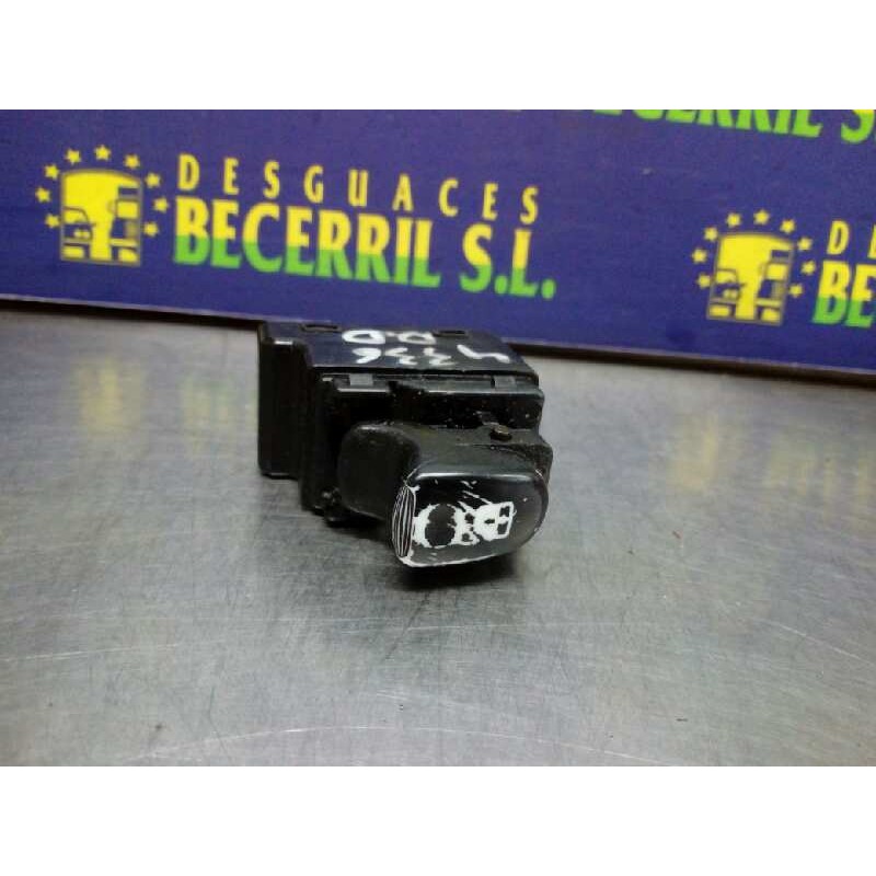 Recambio de mando elevalunas delantero derecho para hyundai accent (lc) gls referencia OEM IAM 9358025000YN  