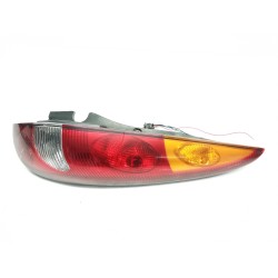 Fanale posteriore destro Nissan Almera tino (V10) | Desguace Becerril