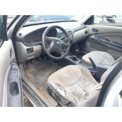 Aufschlüsselung der Teile für Nissan almera II hatchback (N16) 1.5 Gasolina aus dem Jahr 2000 mit Motor QG15DE