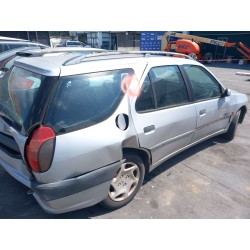 تفكيك Peugeot 306 break (7E, N3, N5) 2.0 HDI 90 Diesel من عام 1999 بمحرك RHY (DW10TD)