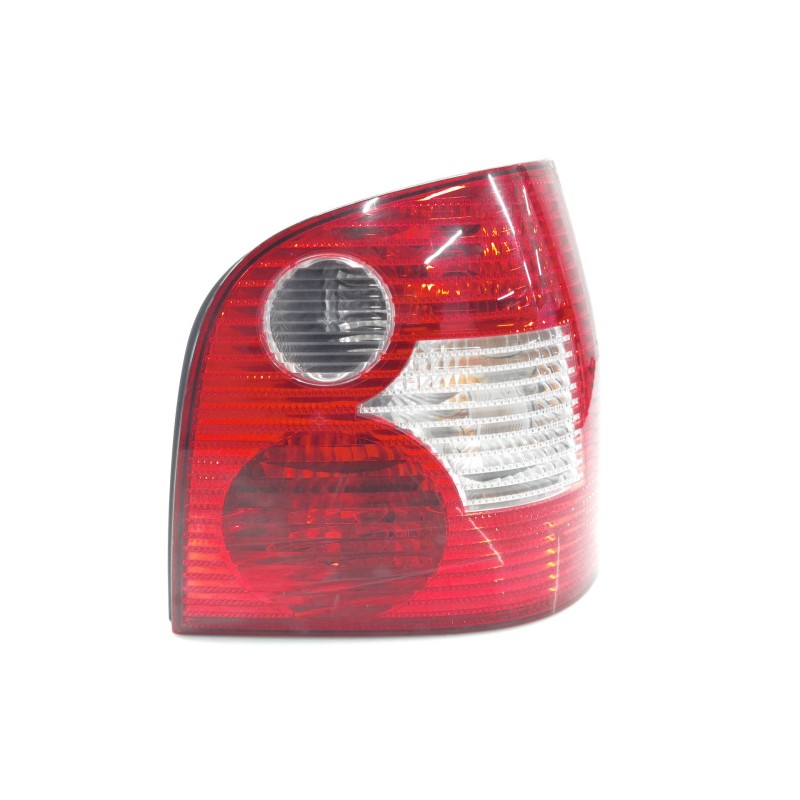 Recambio de piloto trasero derecho para volkswagen polo iv (9n_, 9a_) 1.4 16v referencia OEM IAM 6Q6945096B  