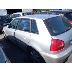 audi a3 (8l1) del año 2000