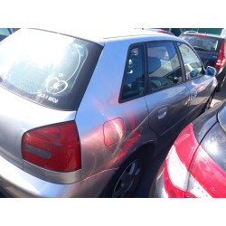 audi a3 (8l1) del año 2000