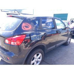 تفكيك Nissan qashqai I (J10, NJ10) 2.0 dCi Diesel من عام 2007 بمحرك M1D,M9R