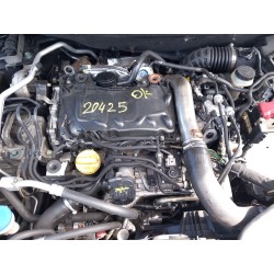 تفكيك Nissan qashqai I (J10, NJ10) 2.0 dCi Diesel من عام 2007 بمحرك M1D,M9R