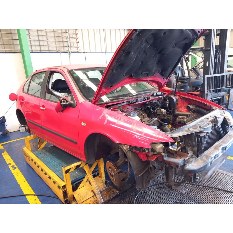 تفكيك Seat leon (1M1) 1.9 TDI Diesel من عام 2003 بمحرك ASZ تفكيك Seat leon (1M1) 1.9 TDI Diesel من عام 2003 بمحرك ASZ