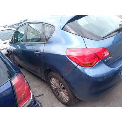 opel astra j (p10) del año 2013