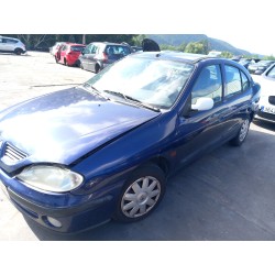 تفكيك Renault megane I classic (LA0/1_) 1.4 16V (LA0D, LA1H, lA0W, LA10) Gasolina من عام 2003 بمحرك K4J 714,K4J 750