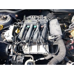تفكيك Renault megane I classic (LA0/1_) 1.4 16V (LA0D, LA1H, lA0W, LA10) Gasolina من عام 2003 بمحرك K4J 714,K4J 750