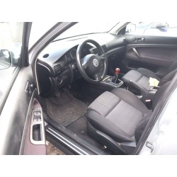 تفكيك Volkswagen passat B5.5 variant (3B6) 1.9 TDI Diesel من عام 2003 بمحرك AVF,AWX
