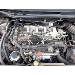 تفكيك Toyota corolla verso (ZER_, ZZE12_, R1_) 2.2 D-4D (AUR10_) Diesel من عام 2005 بمحرك 2AD-FTV