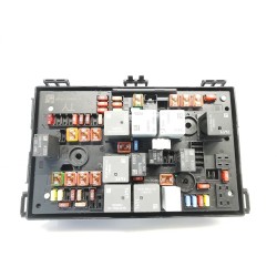 Recambio de caja reles / fusibles para opel astra j (p10) 1.7 cdti (68) referencia OEM IAM 13368641  