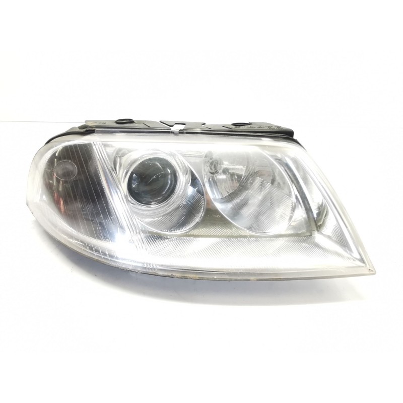 Recambio de faro derecho para volkswagen passat b5.5 variant (3b6) 1.9 tdi referencia OEM IAM   