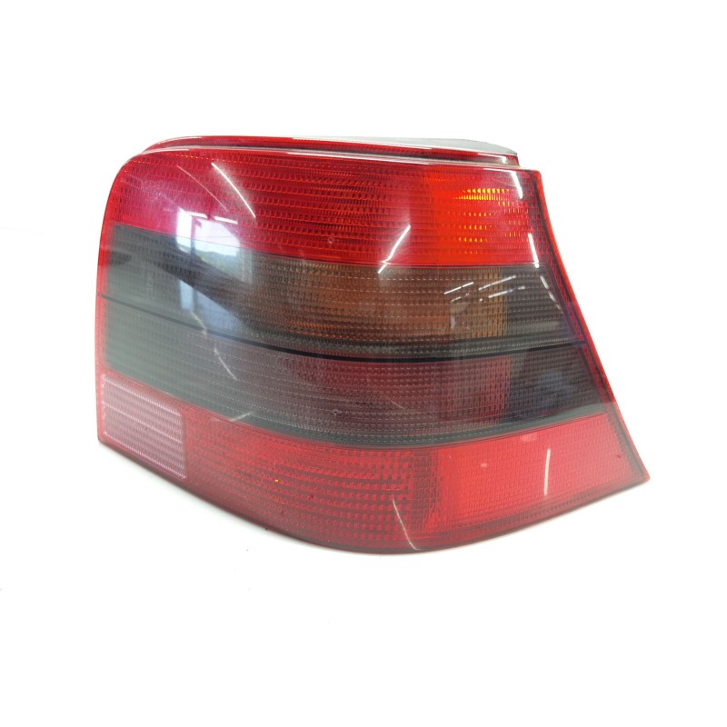 المصباح الخلفي الأيمن Volkswagen Golf IV (1J1) | Desguace Becerril المصباح الخلفي الأيمن Volkswagen Golf IV (1J1) | Desguace Becerril