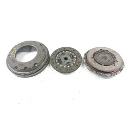 Recambio de kit de embrague para seat ibiza (6k1) select referencia OEM IAM 680540 680542 