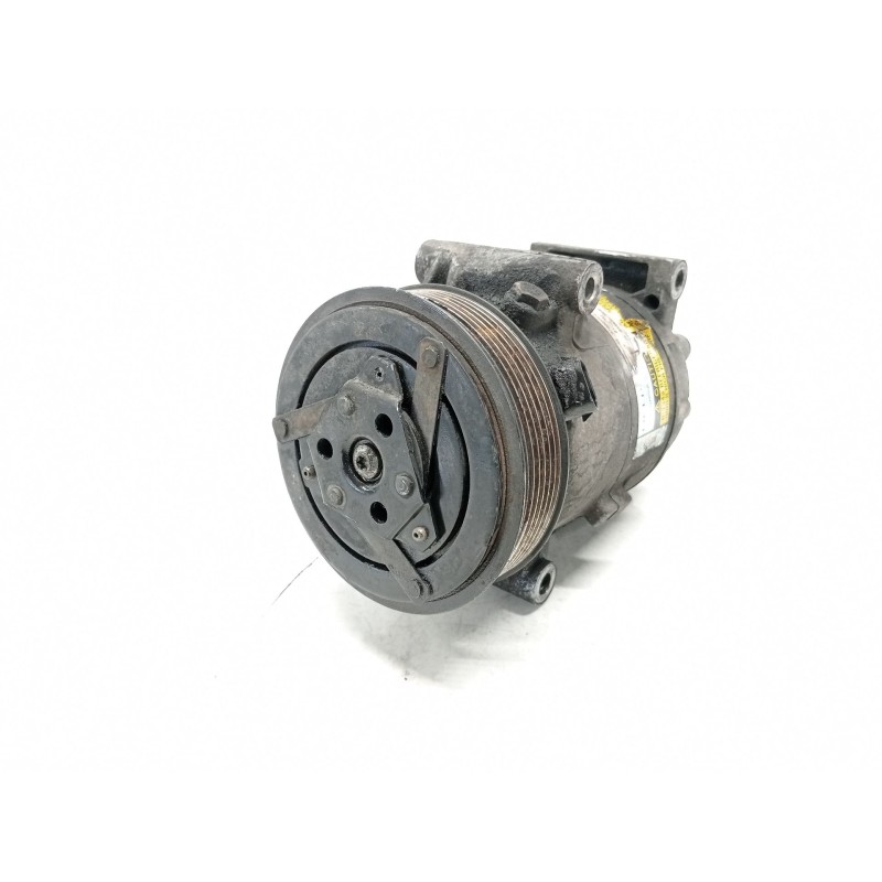 Recambio de compresor aire acondicionado para renault megane ii berlina 5p referencia OEM IAM 8200053264  