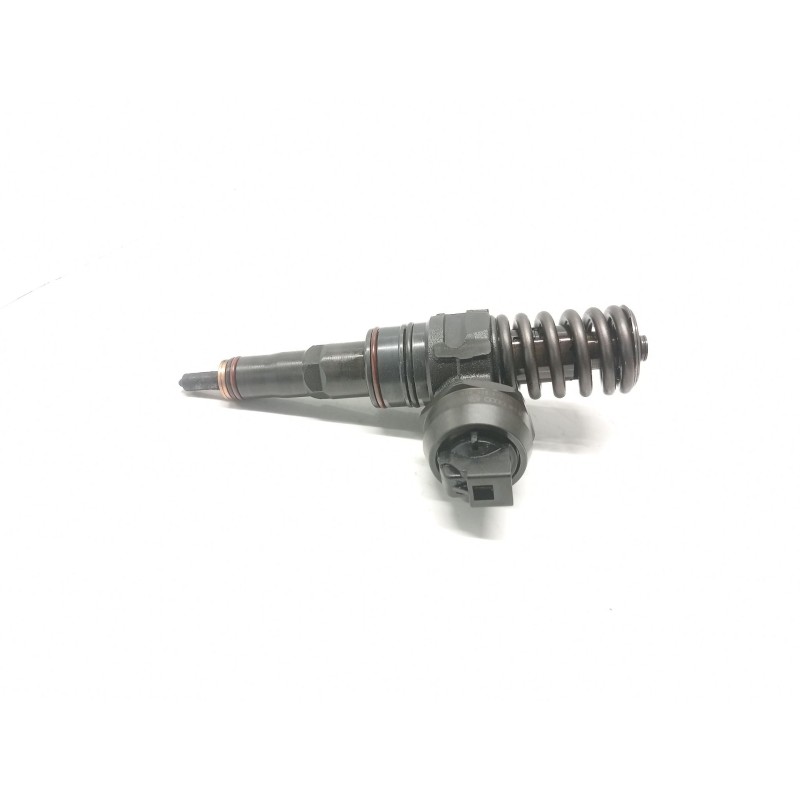 Injector Volkswagen Passat berlina (3B3) | Becerril Scrap Yard Injector Volkswagen Passat berlina (3B3) | Becerril Scrap Yard