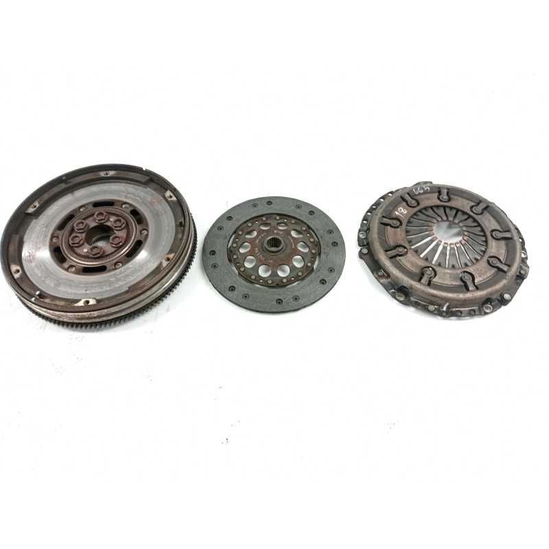 Clutch kit Peugeot 407 sw | Becerril Scrap Yard Clutch kit Peugeot 407 sw | Becerril Scrap Yard