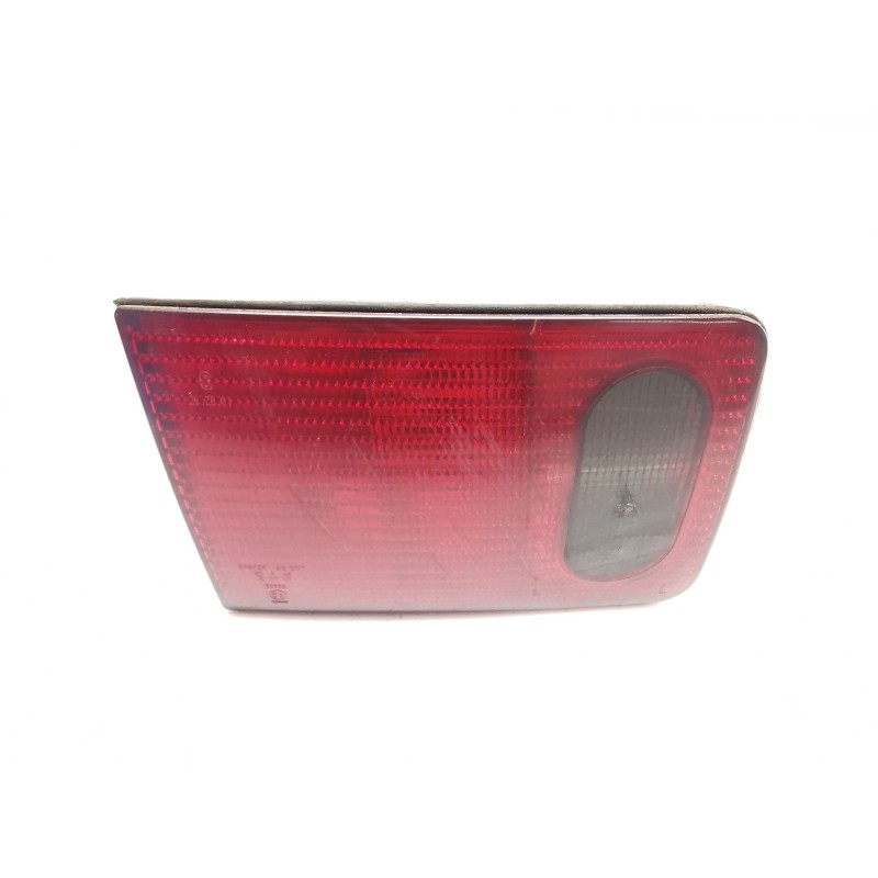Fanale posteriore centrale sinistro Audi A8 (D2) | Desguace Becerril