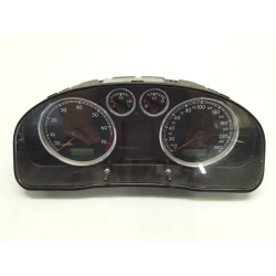 Instrument cluster Volkswagen Passat berlina (3B3) | Becerril Scrap Yard