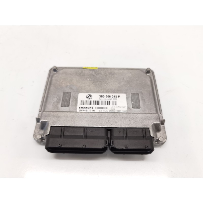 Engine control unit (ECU) Volkswagen Passat berlina (3B3) | Becerril Scrap Yard Engine control unit (ECU) Volkswagen Passat berlina (3B3) | Becerril Scrap Yard