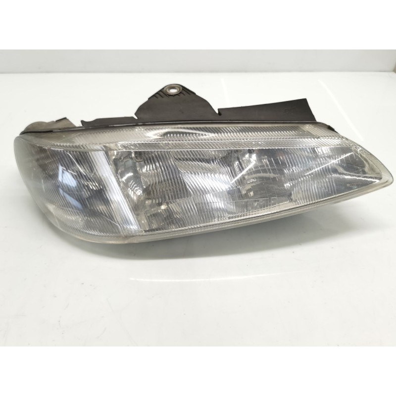 Right headlight Peugeot 406 (8B) | Becerril Scrap Yard Right headlight Peugeot 406 (8B) | Becerril Scrap Yard