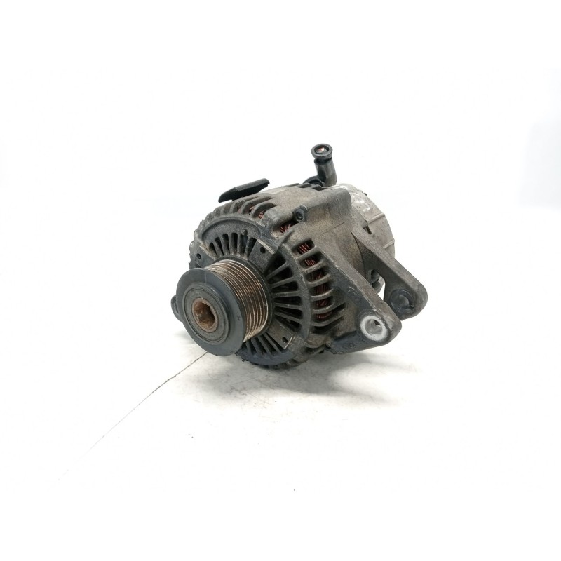 Recambio de alternador para kia sorento 2.5 crdi active referencia OEM IAM 373004A300  