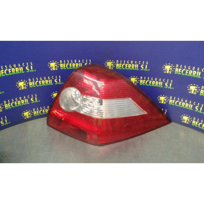 Recambio de piloto trasero derecho para renault megane ii berlina 5p referencia OEM IAM Recambio de piloto trasero derecho para renault megane ii berlina 5p referencia OEM IAM