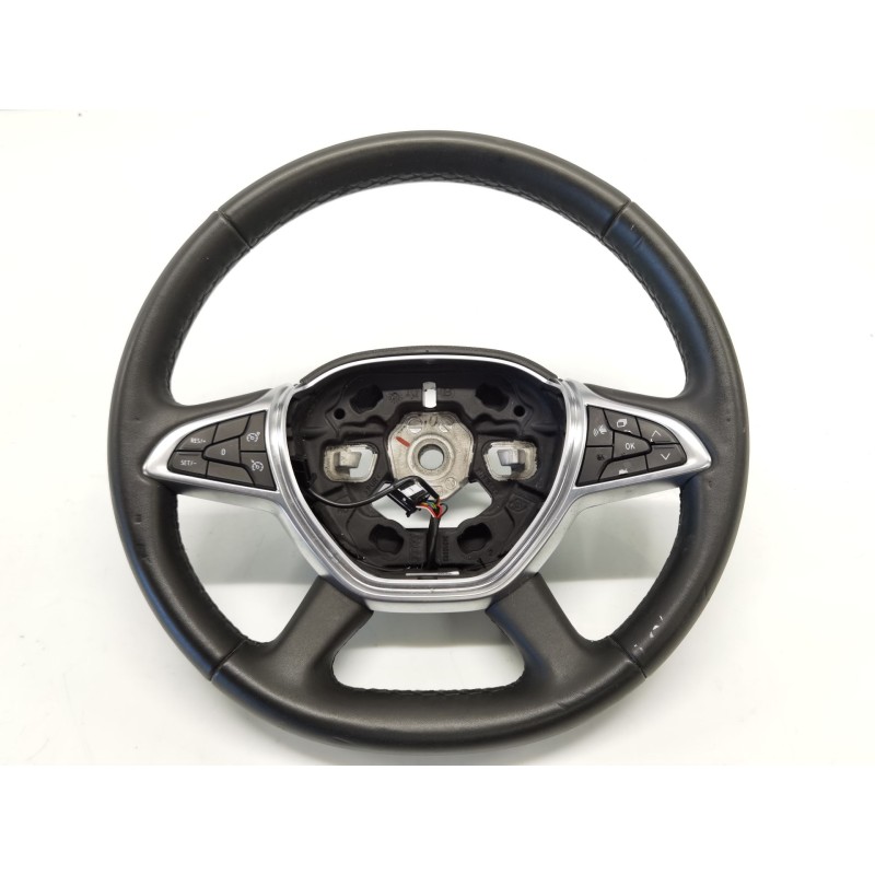 Recambio de volante para dacia sandero iii 1.0 sce 65 referencia OEM IAM 484004420R  