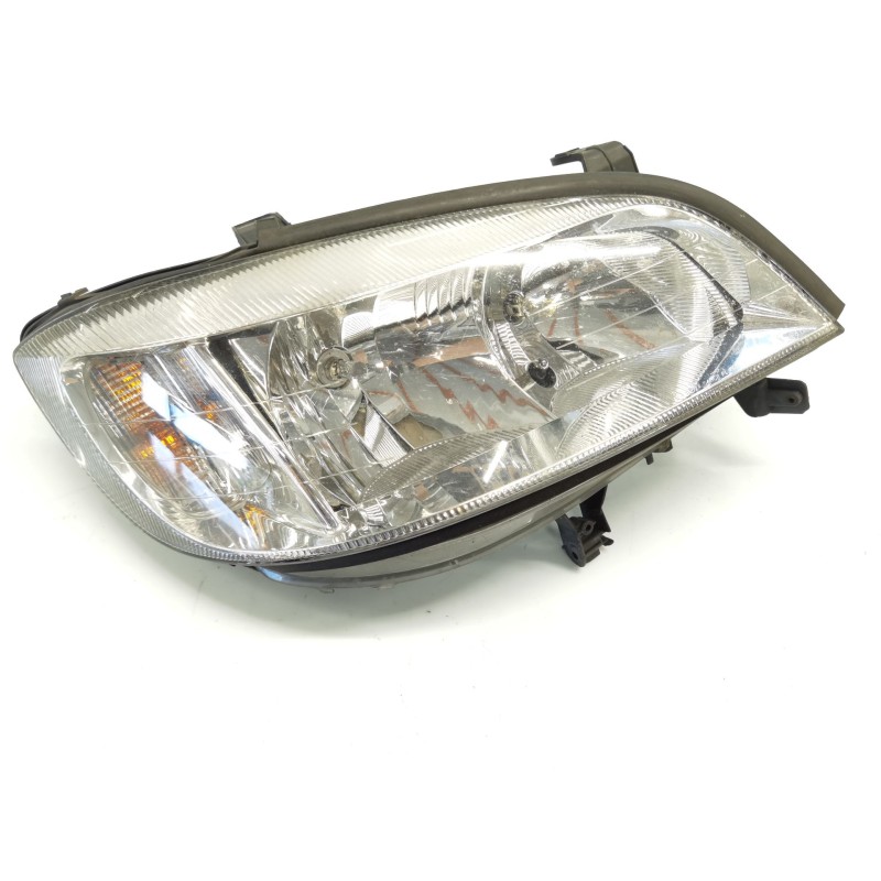 Right headlight Opel Zafira a monospace (T98) | Becerril Scrap Yard Right headlight Opel Zafira a monospace (T98) | Becerril Scrap Yard