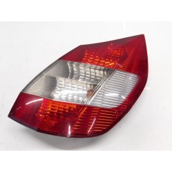 Recambio de piloto trasero derecho para renault grand scénic ii (jm0/1_) 1.5 dci (jm1e) referencia OEM IAM 8200127702E  