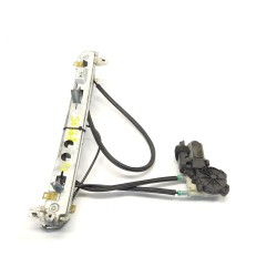 Vidro elétrico dianteiro esquerdo Renault Megane II (BM0/1_, CM0/1_) | Desguace Becerril