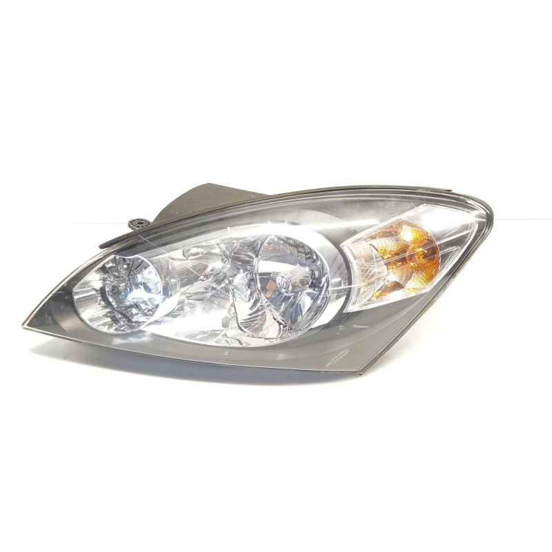Left headlight KIA Cee'D hatchback (ed) | Becerril Scrap Yard