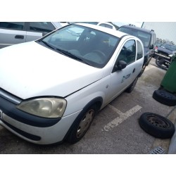 opel corsa c (x01) del año 2003