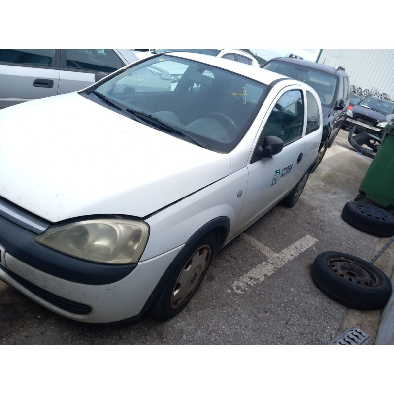 opel corsa c (x01) del año 2003